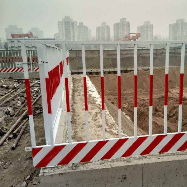 Seboss Construction pit guardrail - Image 4